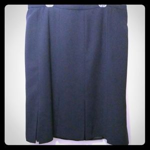 Jones Studio Plus Black Pencil Skirt